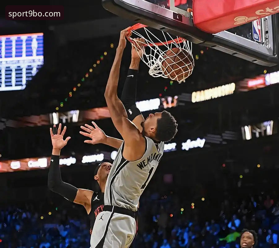 尼克斯狂胜老鹰vs历史纪录：在9博体育平台体验NBA季后赛的震撼瞬间